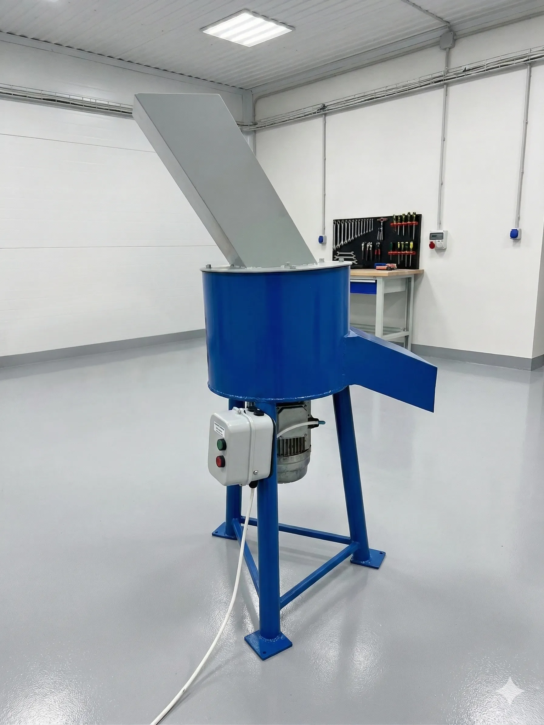 Одновальная дробилка для пенопласта и ППУ с боковым выгрузным патрубком